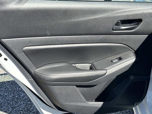 Used 2025 Nissan Altima 2.5 SV image 7