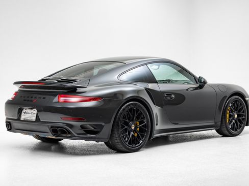 Used 2016 Porsche 911 Turbo S image 19