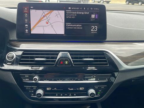 Used 2021 BMW 530i image 26