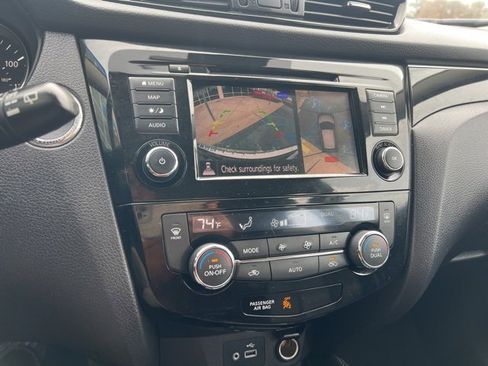 Used 2019 Nissan Rogue Sport SL image 17