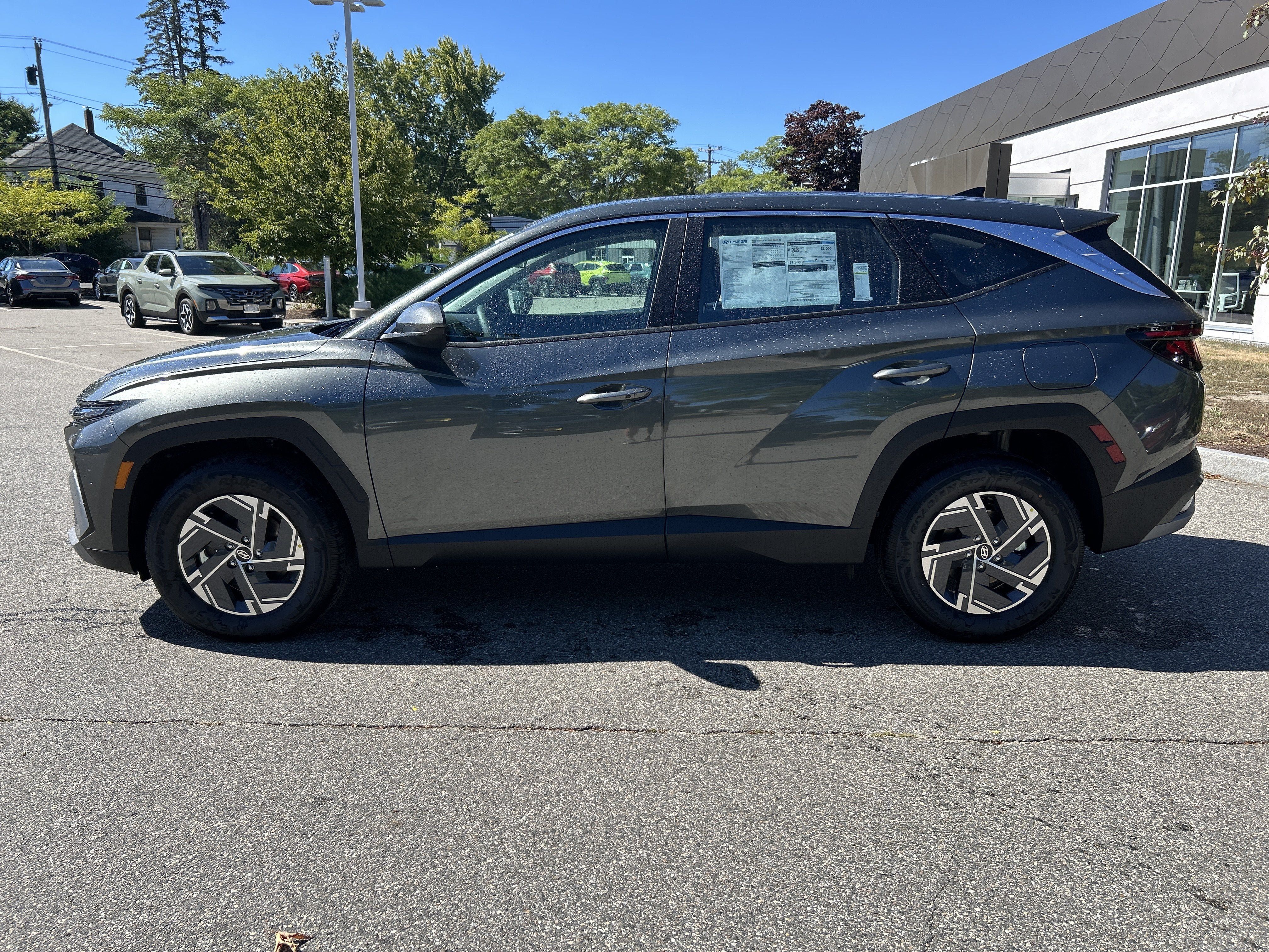 New 2026 Hyundai Tucson Blue SE AWD/4WD image 2