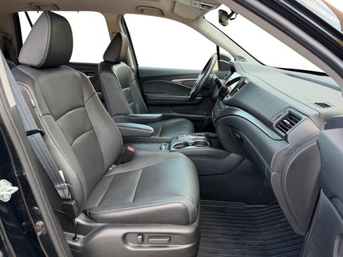Used 2022 Honda Pilot Black Edition image 17