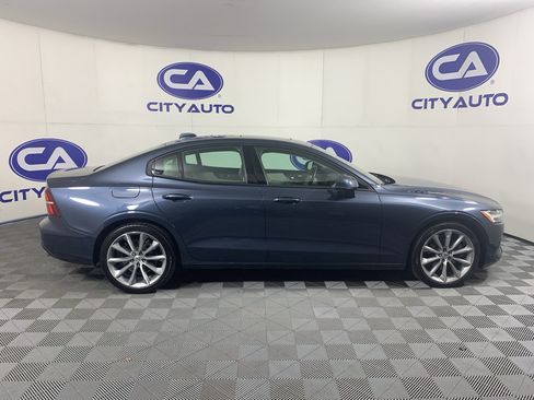 Used 2021 Volvo S60 T5 Momentum w/ Protection Package Premier FWD image 2