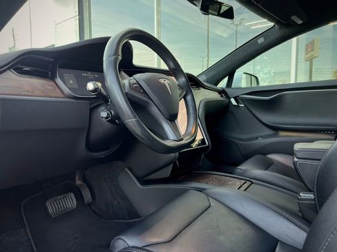 Used 2019 Tesla Model S Long Range image 2