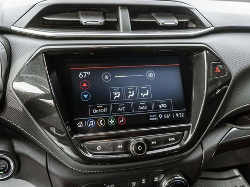 Used 2023 Chevrolet TrailBlazer ACTIV w/ Sun and Liftgate Package image 17