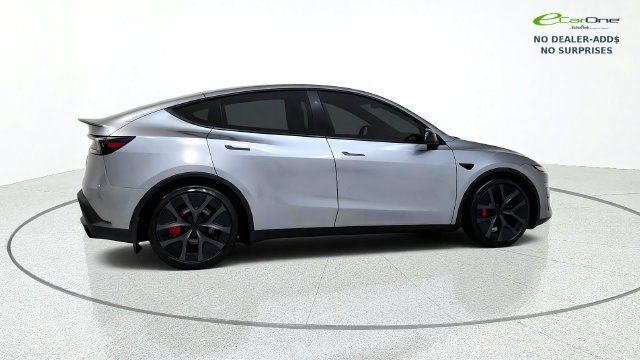Used 2026 Tesla Model Y Performance AWD/4WD image 9