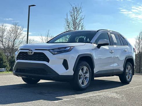 Used 2023 Toyota RAV4 XLE image 26