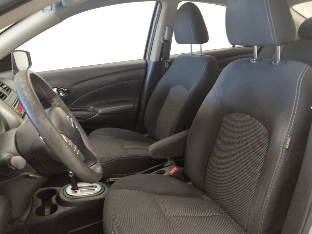Used 2018 Nissan Versa SV FWD image 17