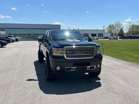 Used 2014 GMC Sierra 3500 Denali w/ LPO, On The Job Package AWD/4WD image 7