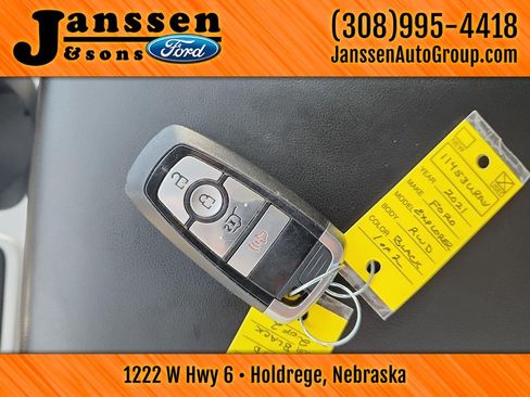 Used 2021 Ford Explorer XLT RWD image 36
