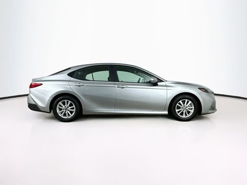 Used 2025 Toyota Camry LE FWD image 10