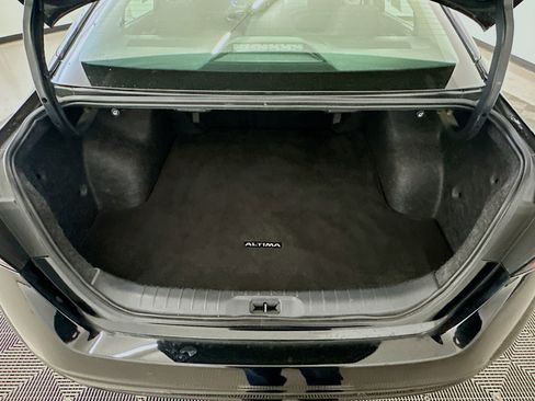 Used 2025 Nissan Altima 2.5 SV image 29