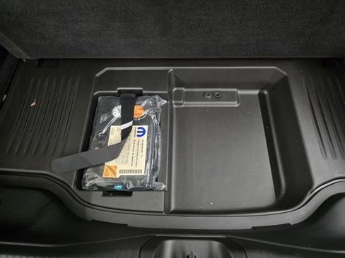 New 2025 Dodge Charger R/T w/ Quick Order Package 25M R/T image 36