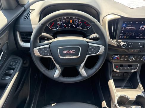 Certified 2024 GMC Terrain Denali w/ Denali Premium Package AWD/4WD image 11