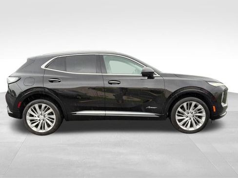 Used 2024 Buick Envision Avenir AWD/4WD image 2