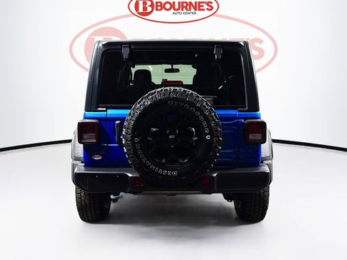 Used 2023 Jeep Wrangler Unlimited w/ Cold Weather Group AWD/4WD image 9