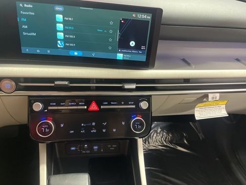 Used 2025 Hyundai Tucson SEL image 18