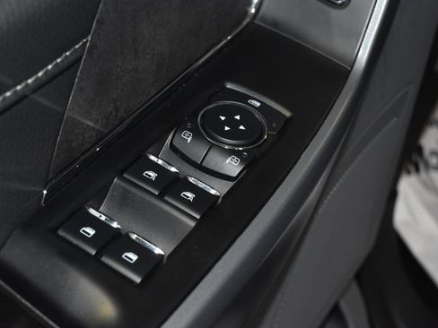 Used 2025 Ford F150 XLT w/ Equipment Group 301A Standard image 5