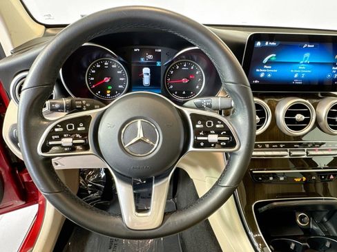 Used 2021 Mercedes-Benz GLC 300 4MATIC image 11