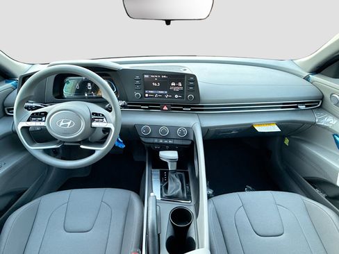 New 2026 Hyundai Elantra SE image 14