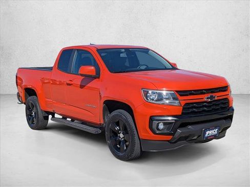Used 2021 Chevrolet Colorado LT w/ LT Convenience Package image 3