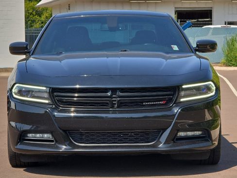 Used 2017 Dodge Charger R/T w/ Blacktop Package RWD image 9