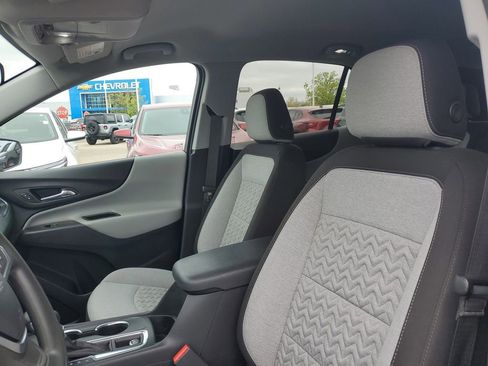 Certified 2023 Chevrolet Equinox LS w/ LS Convenience Package FWD image 6