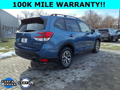 Used 2022 Subaru Forester Premium image 7
