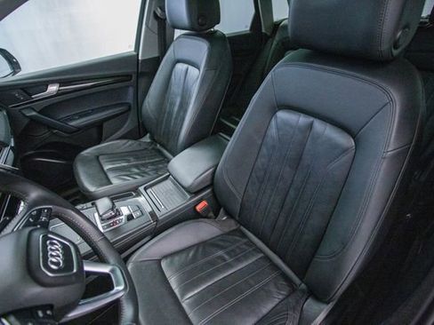 Used 2020 Audi Q5 2.0T Premium Plus w/ Premium Plus Package image 19