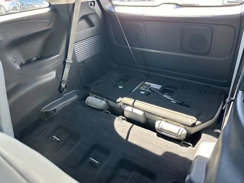 Used 2025 Toyota Sienna XLE FWD image 14