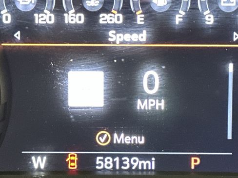 Used 2021 Chevrolet Suburban Premier image 31