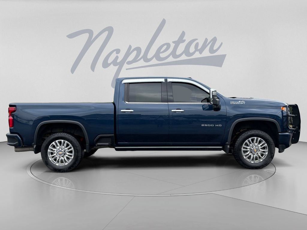 Used 2023 Chevrolet Silverado 2500 High Country w/ Safety Package II AWD/4WD image 8