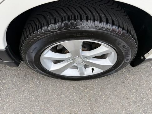 Used 2013 Subaru Outback 3.6R Limited AWD/4WD image 9