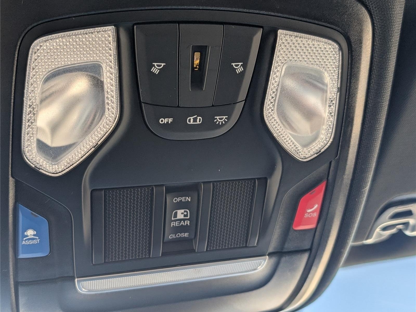 Used 2025 RAM 1500 Big Horn AWD/4WD image 29