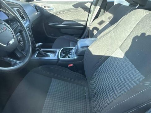Used 2023 Dodge Charger SXT image 9
