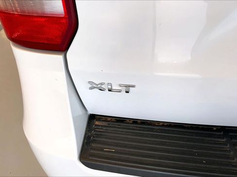 Used 2020 Ford Expedition XLT w/ Equipment Group 202A AWD/4WD image 10