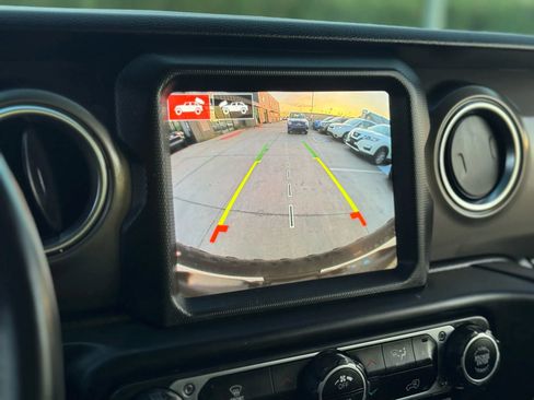 Used 2022 Jeep Wrangler Unlimited Rubicon 4xe w/ Safety Group image 21