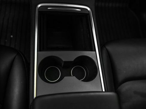 Used 2023 Tesla Model Y AWD image 9
