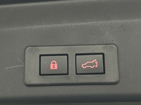 Certified 2025 Subaru Ascent Premium image 14