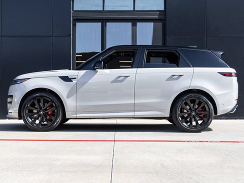Used 2023 Land Rover Range Rover Sport SE Dynamic AWD/4WD image 9
