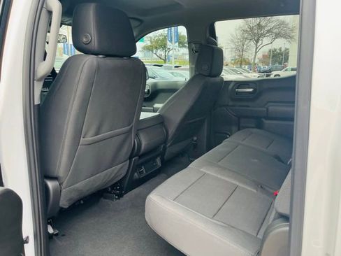 Used 2023 Chevrolet Silverado 1500 Custom image 8