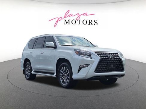 Used 2021 Lexus GX 460 Luxury w/ Accessory Package AWD/4WD image 3