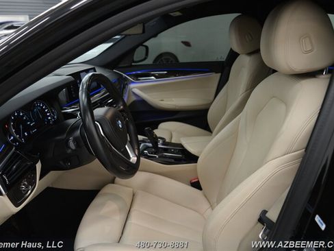 Used 2019 BMW 530e w/ Convenience Package RWD image 9