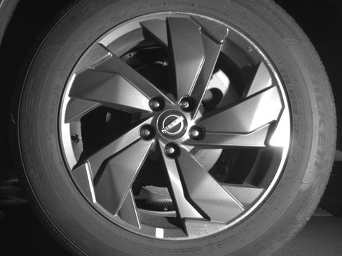 Used 2025 Nissan Rogue SV image 14