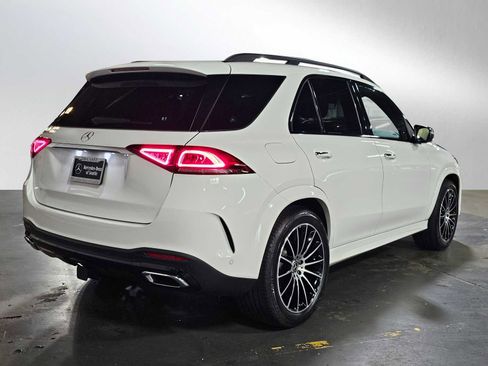 Used 2022 Mercedes-Benz GLE 350 w/ AMG Line Exterior image 3