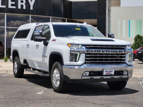 Used 2021 Chevrolet Silverado 2500 LTZ w/ LTZ Convenience Package AWD/4WD image 2