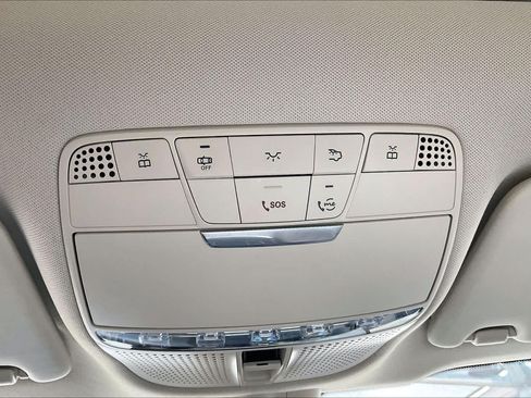 Used 2020 Mercedes-Benz GLC 300 4MATIC image 34