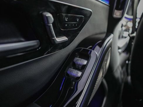 Certified 2022 Mercedes-Benz S 500 4MATIC image 38