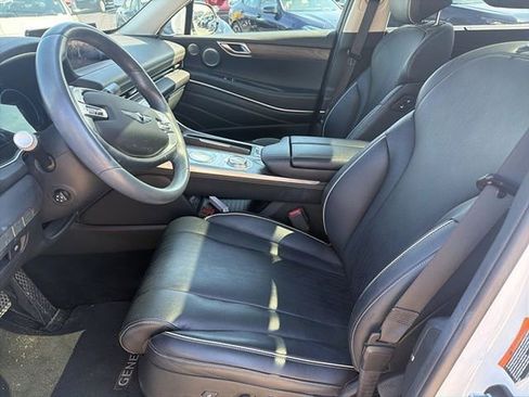 Used 2022 Genesis GV80 2.5T w/ Prestige Package 04 image 5