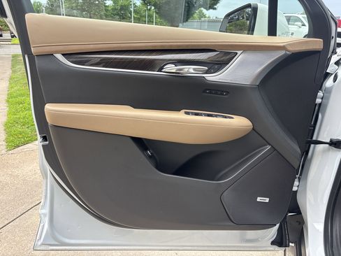 Used 2024 Cadillac XT6 Premium Luxury w/ Platinum Package image 22